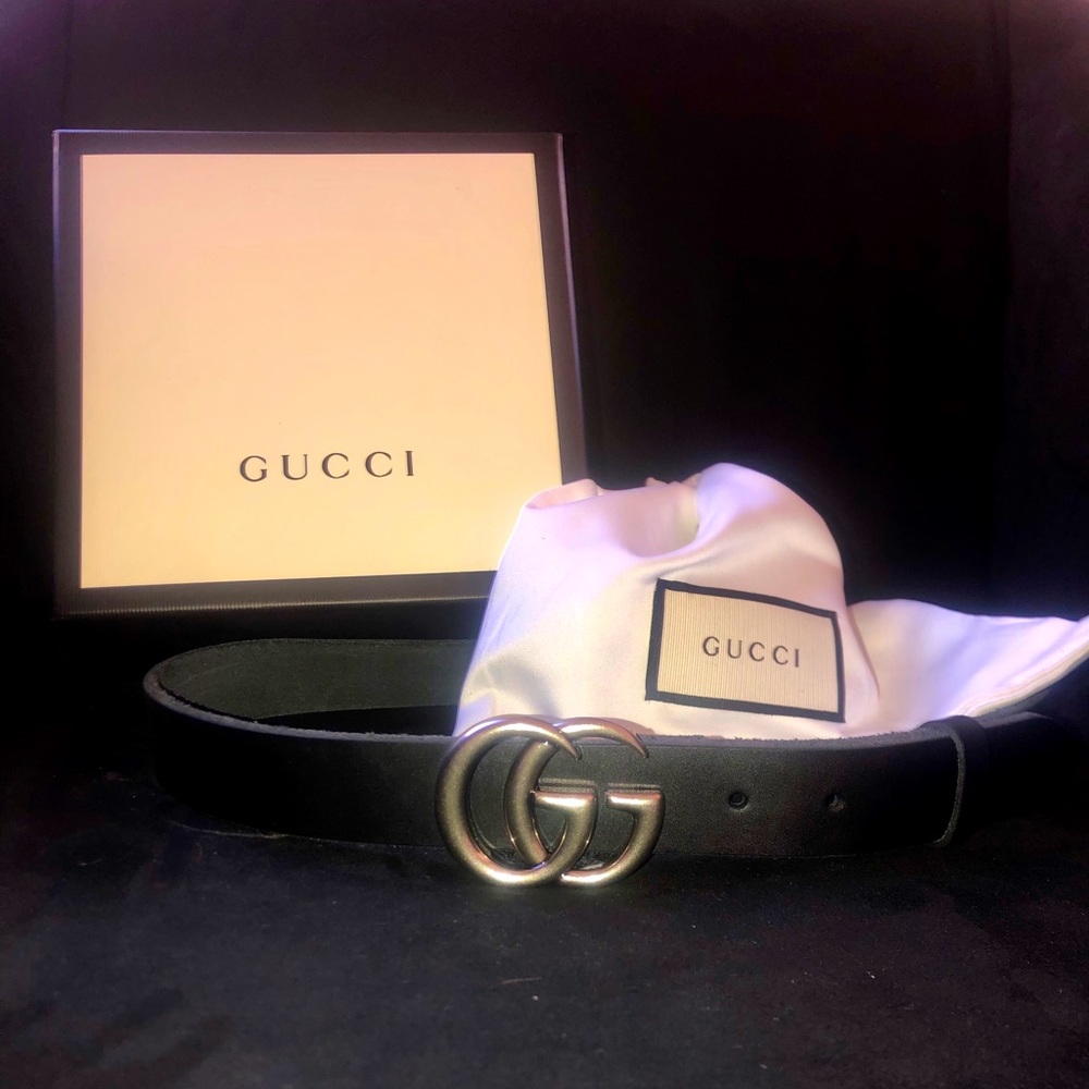 Gucci Silver Buckle Black Leather Belt